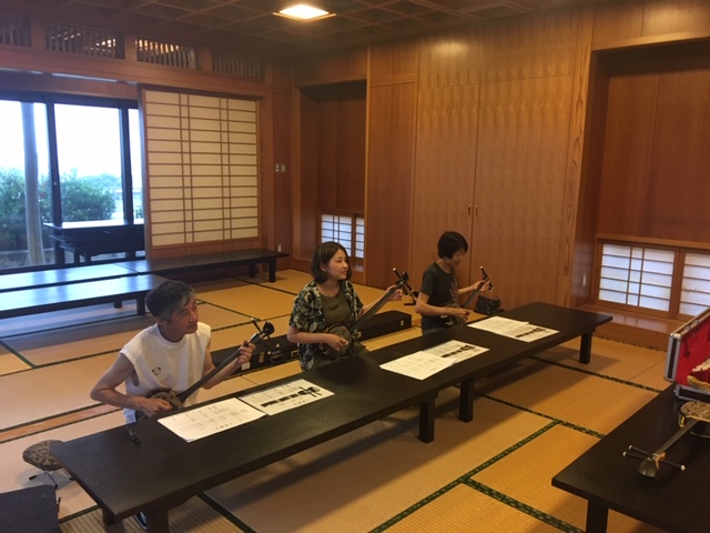 伝統芸能三線に触れてみよう！！ 5