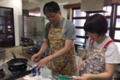 カリッカリ、あっつあつのサーターアンダギー作り